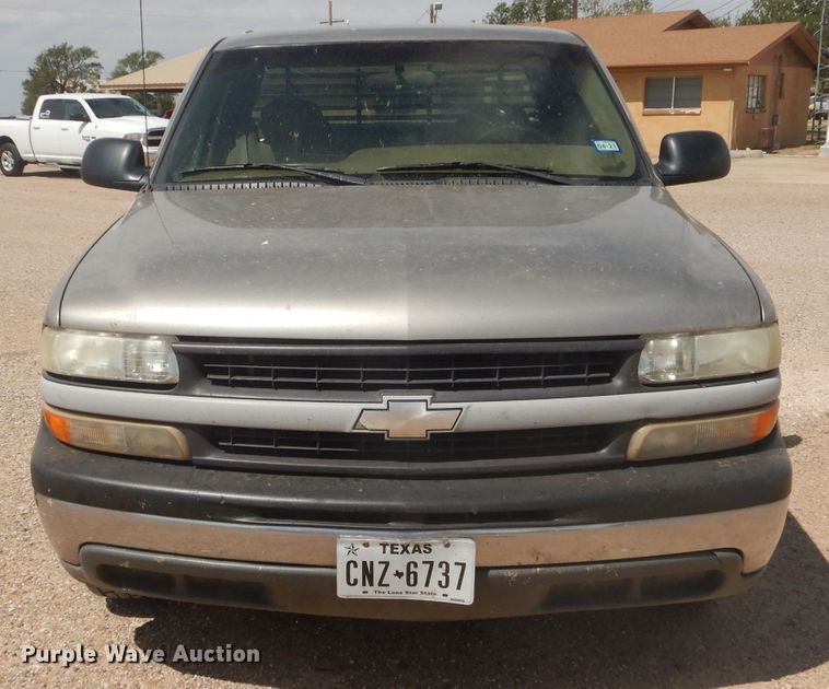 image for item HC9054 1999 Chevrolet Silverado 1500  Ext. Cab pickup truck