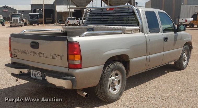 image for item HC9054 1999 Chevrolet Silverado 1500  Ext. Cab pickup truck