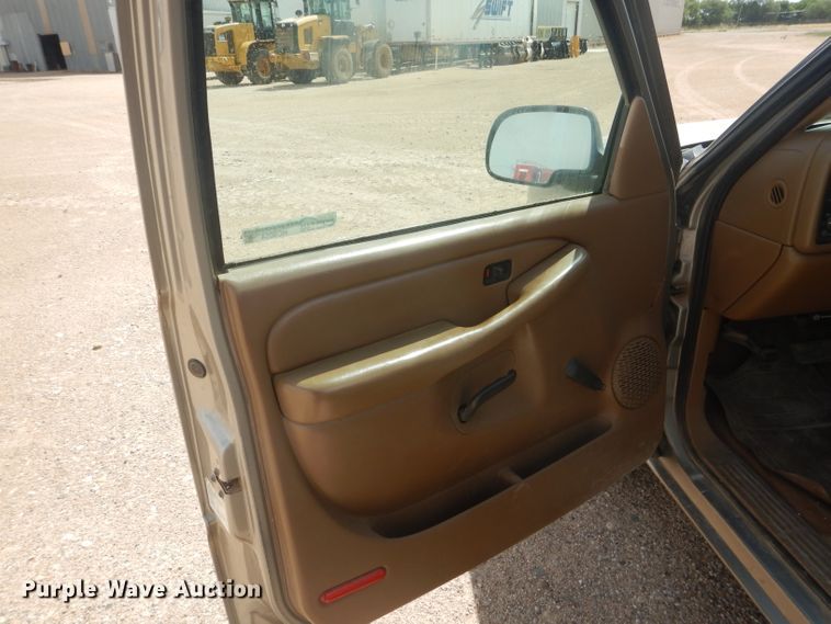 image for item HC9054 1999 Chevrolet Silverado 1500  Ext. Cab pickup truck