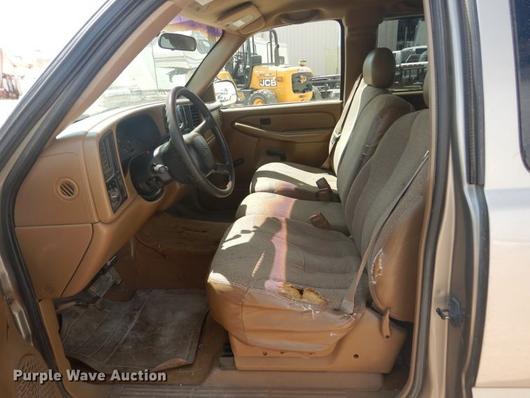 image for item HC9054 1999 Chevrolet Silverado 1500  Ext. Cab pickup truck