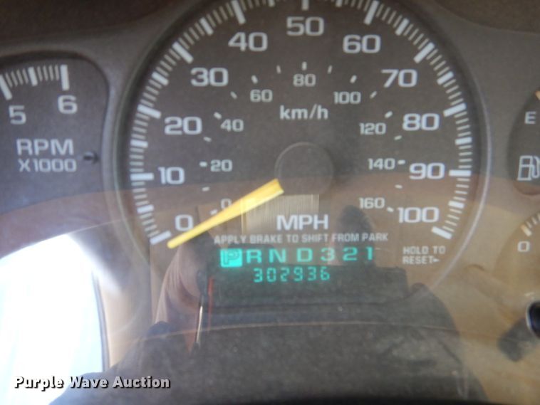 image for item HC9054 1999 Chevrolet Silverado 1500  Ext. Cab pickup truck