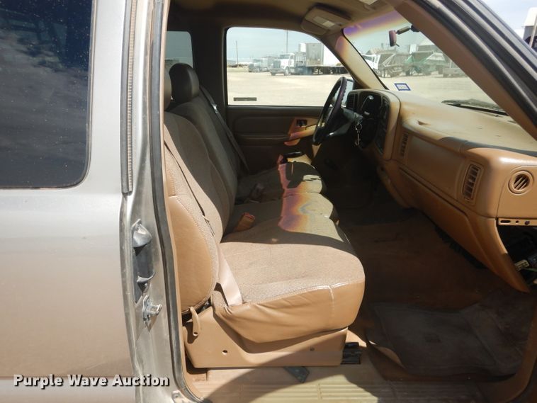 image for item HC9054 1999 Chevrolet Silverado 1500  Ext. Cab pickup truck