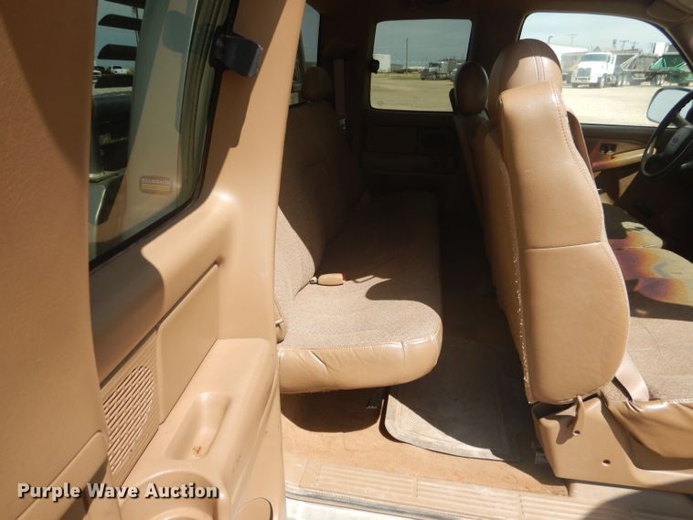 image for item HC9054 1999 Chevrolet Silverado 1500  Ext. Cab pickup truck