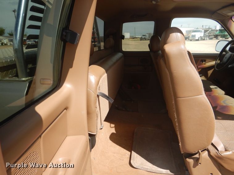 image for item HC9054 1999 Chevrolet Silverado 1500  Ext. Cab pickup truck