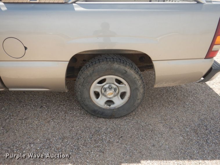 image for item HC9054 1999 Chevrolet Silverado 1500  Ext. Cab pickup truck
