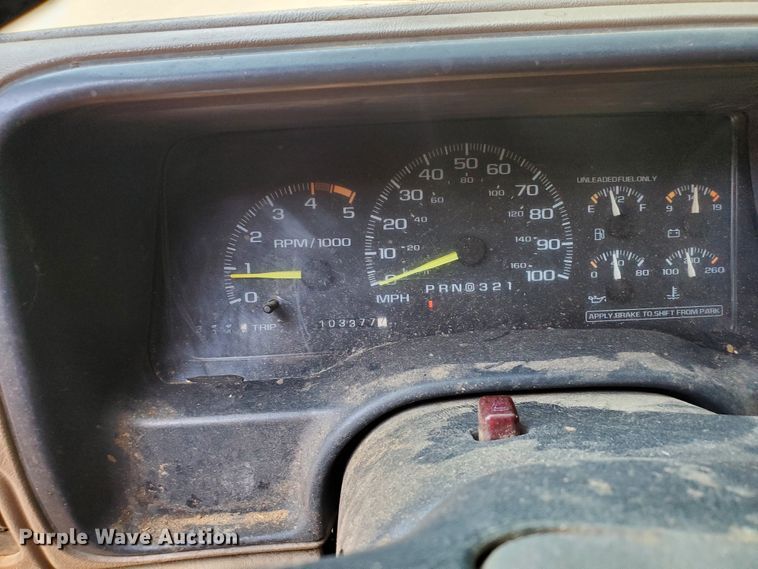 image for item HK9033 1995 Chevrolet C3500  flatbed pickup truck