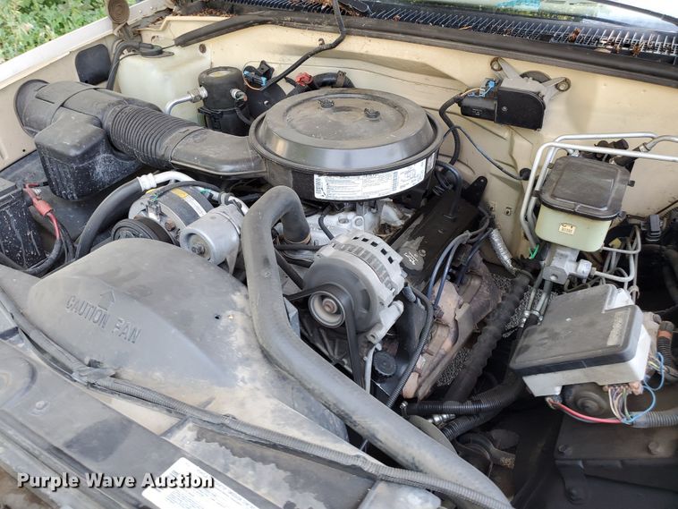 image for item HK9033 1995 Chevrolet C3500  flatbed pickup truck