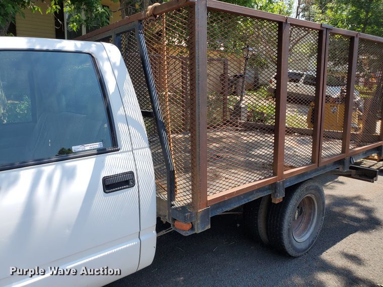 image for item HK9033 1995 Chevrolet C3500  flatbed pickup truck