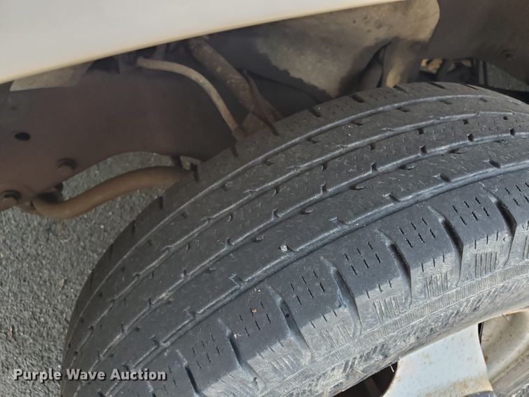 image for item HK9033 1995 Chevrolet C3500  flatbed pickup truck