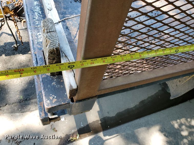 image for item HK9033 1995 Chevrolet C3500  flatbed pickup truck