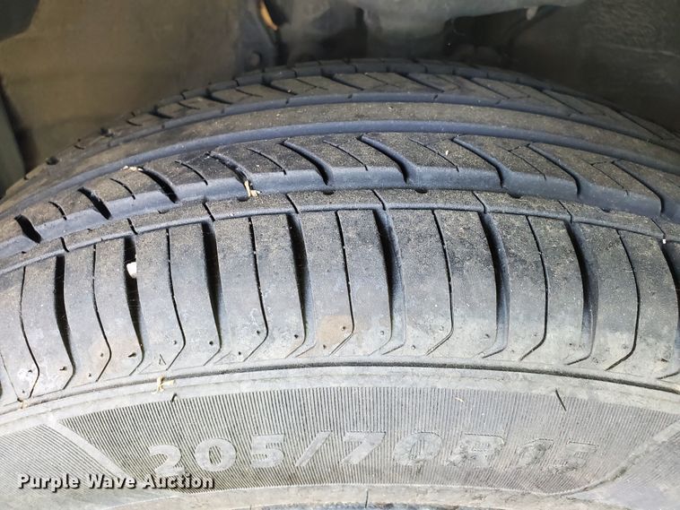 image for item HK9034 1998 Toyota Sienna LE  van