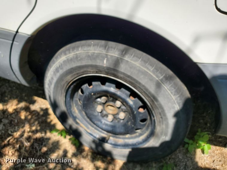 image for item HK9034 1998 Toyota Sienna LE  van