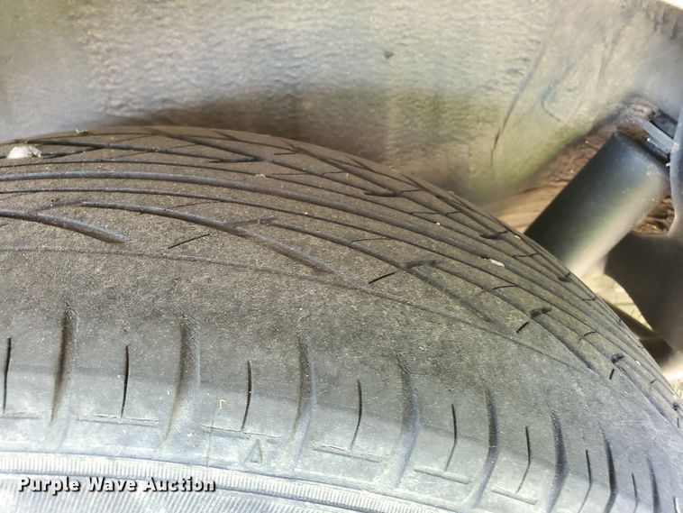 image for item HK9034 1998 Toyota Sienna LE  van