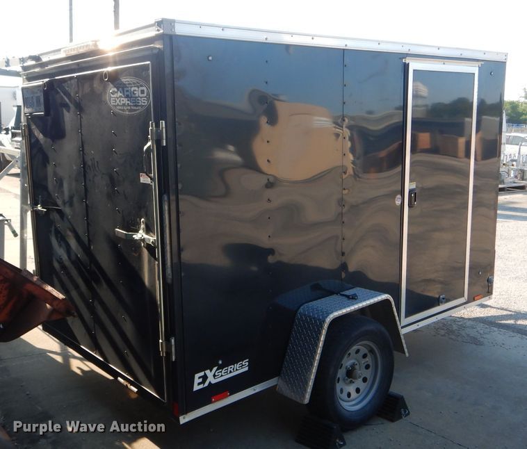image for item HM9557 2018 Cargo Express enclosed cargo trailer