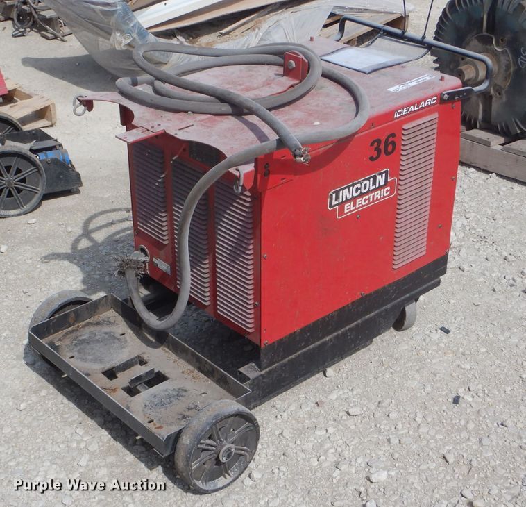 image for item HM9568 Lincoln Idealarc CV305 welder