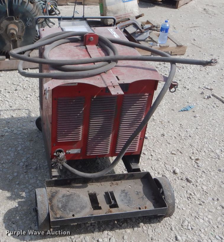 image for item HM9568 Lincoln Idealarc CV305 welder