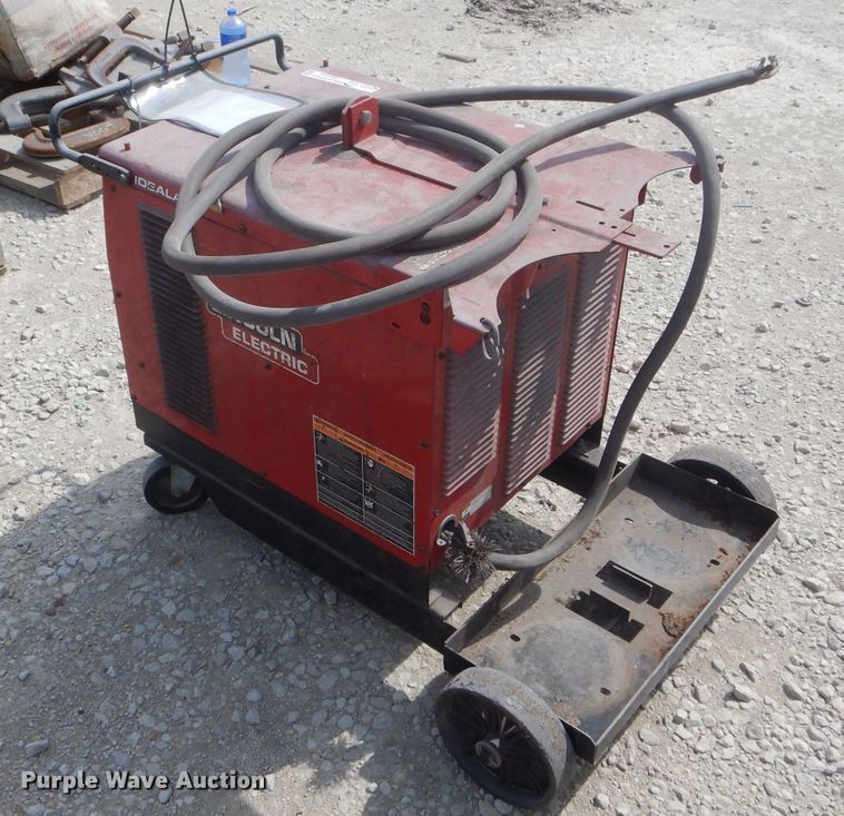 image for item HM9568 Lincoln Idealarc CV305 welder