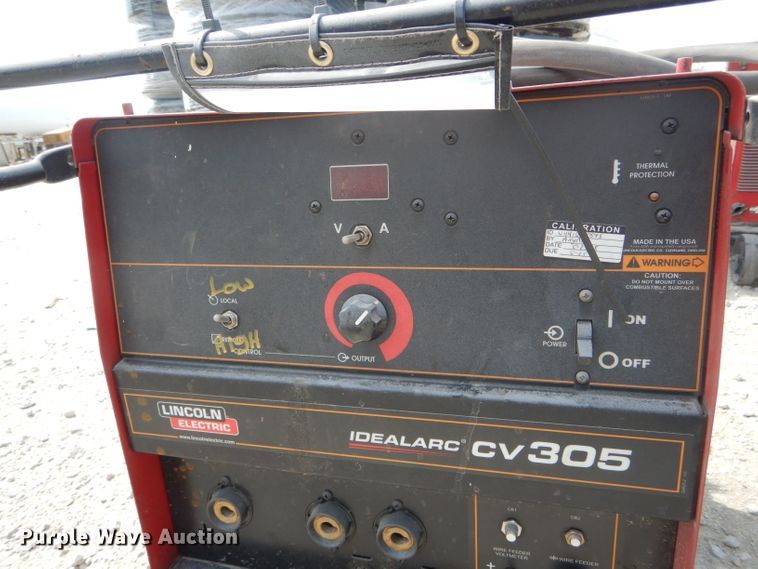 image for item HM9568 Lincoln Idealarc CV305 welder