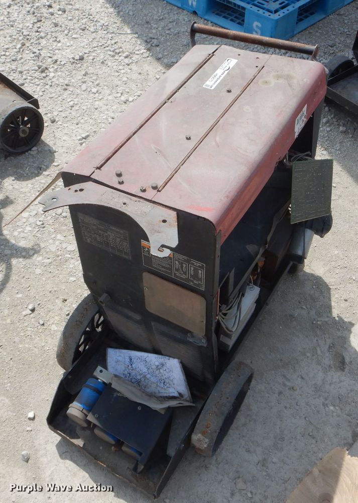 image for item HM9570 (2) Lincoln welders