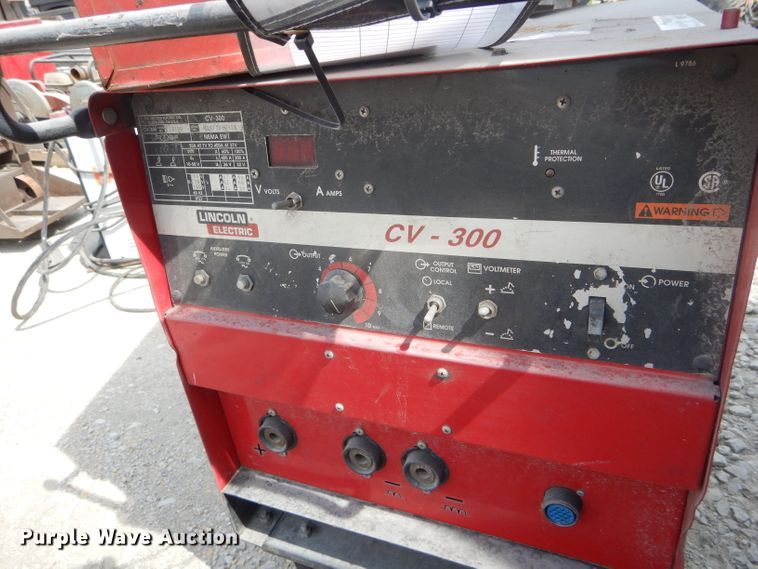 image for item HM9571 Lincoln CV-300 welder