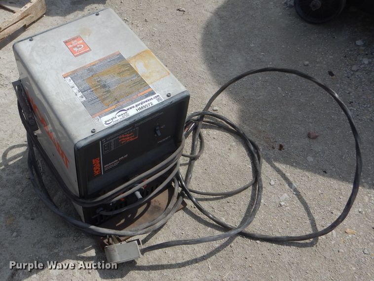 image for item HM9572 Hobart Stickmate 205 AC welder