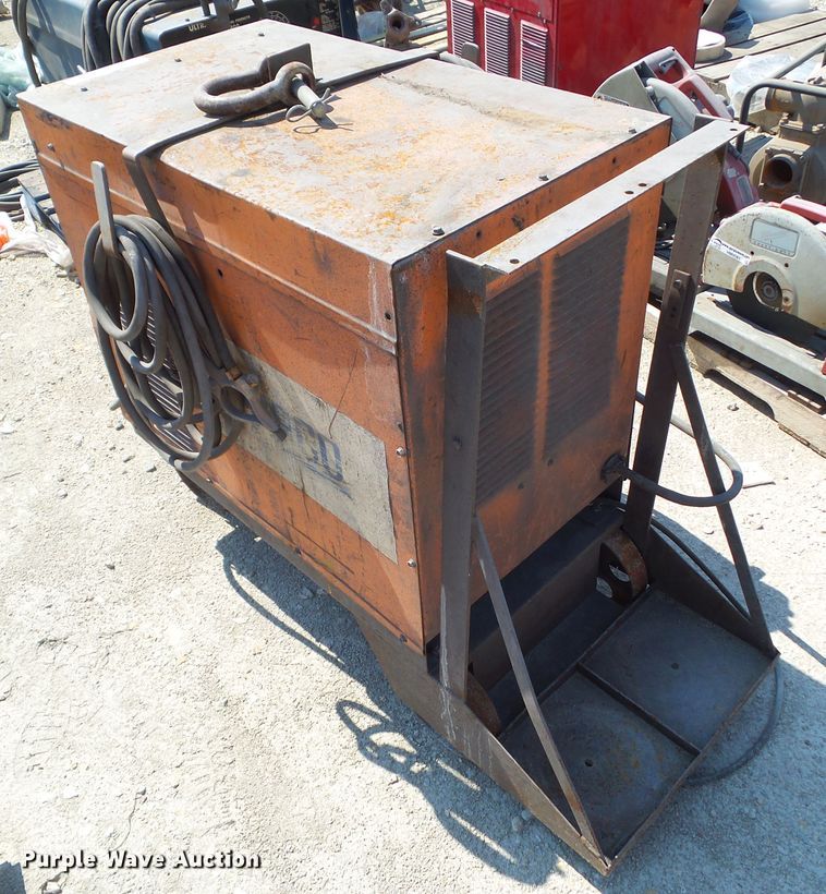 image for item HM9573 Airco CV-300 II welder