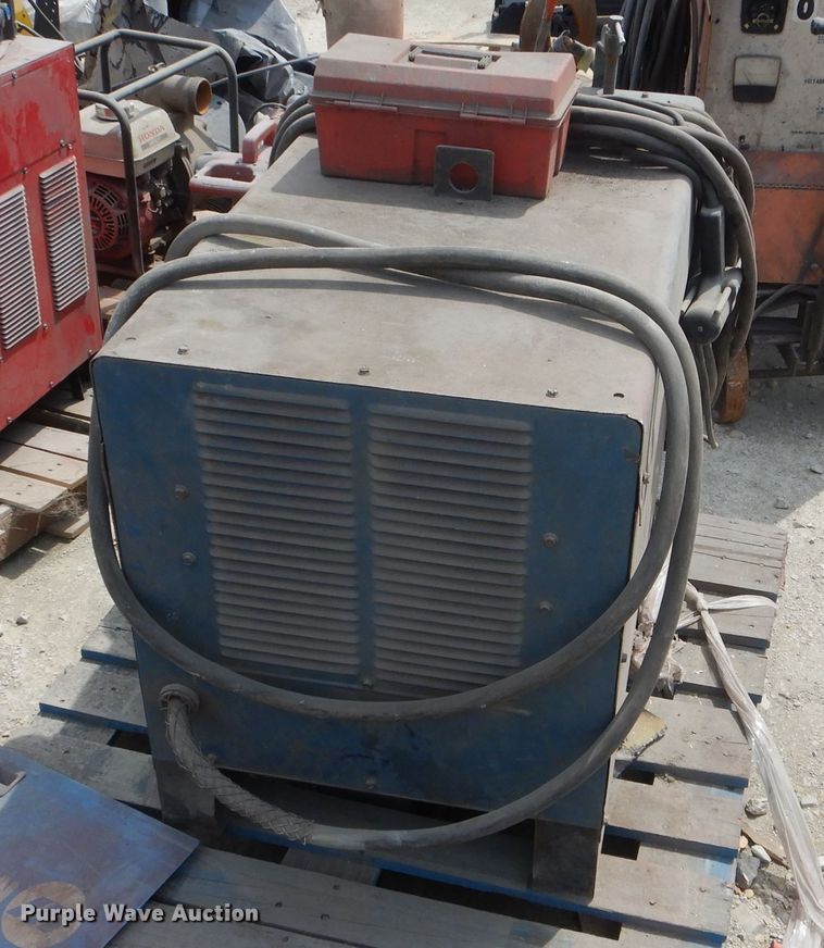 image for item HM9574 Ultra Arc UA1800 welder