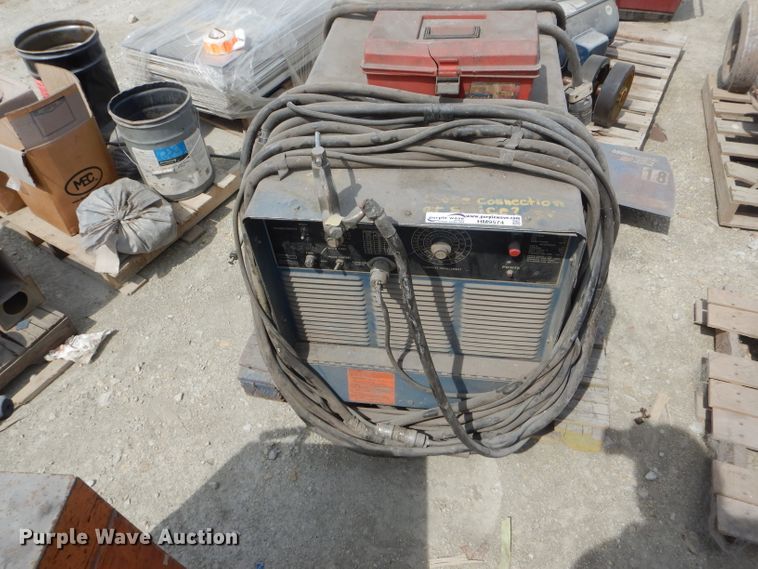 image for item HM9574 Ultra Arc UA1800 welder