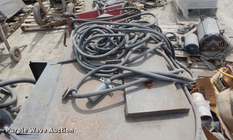 image for item HM9575 (2) welders