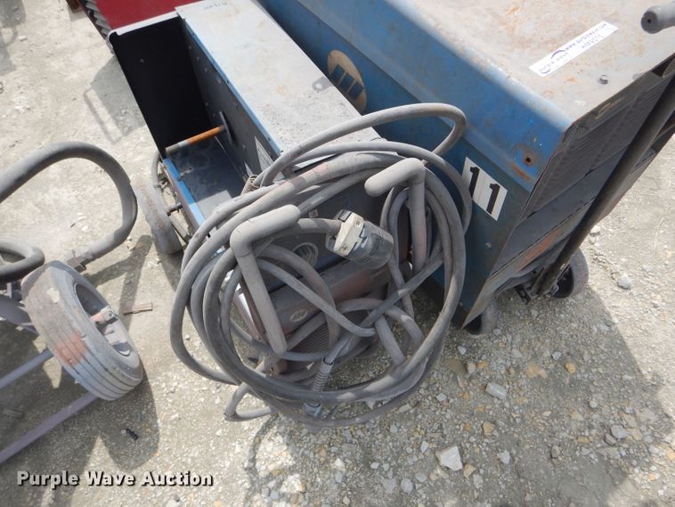 image for item HM9575 (2) welders