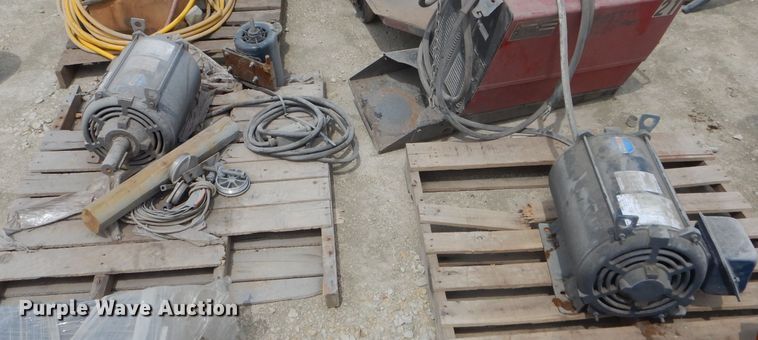 image for item HM9576 (3) electric motors