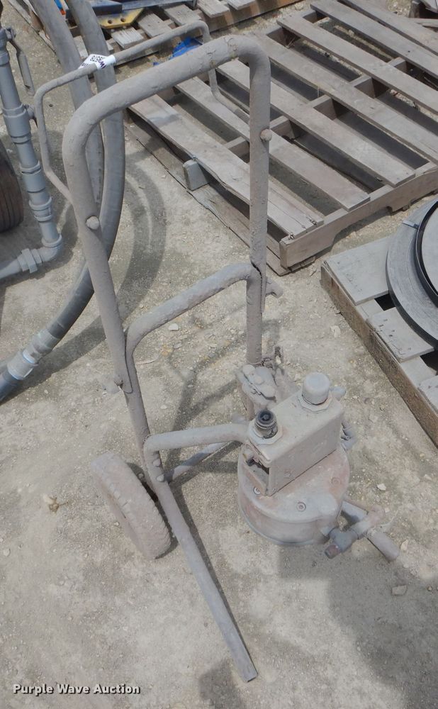 image for item HM9578 Triton 150 paint pump