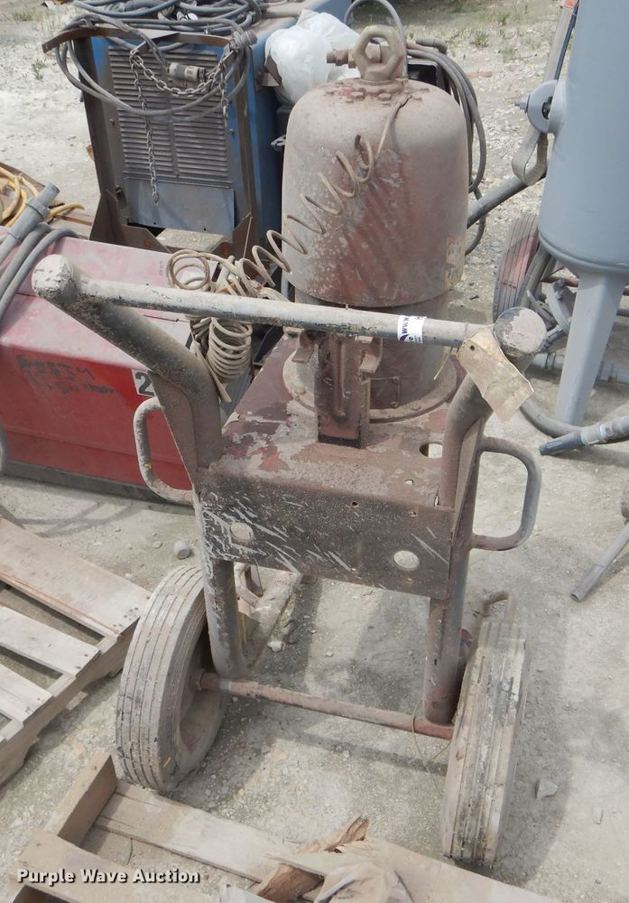 image for item HM9579 Paint pump
