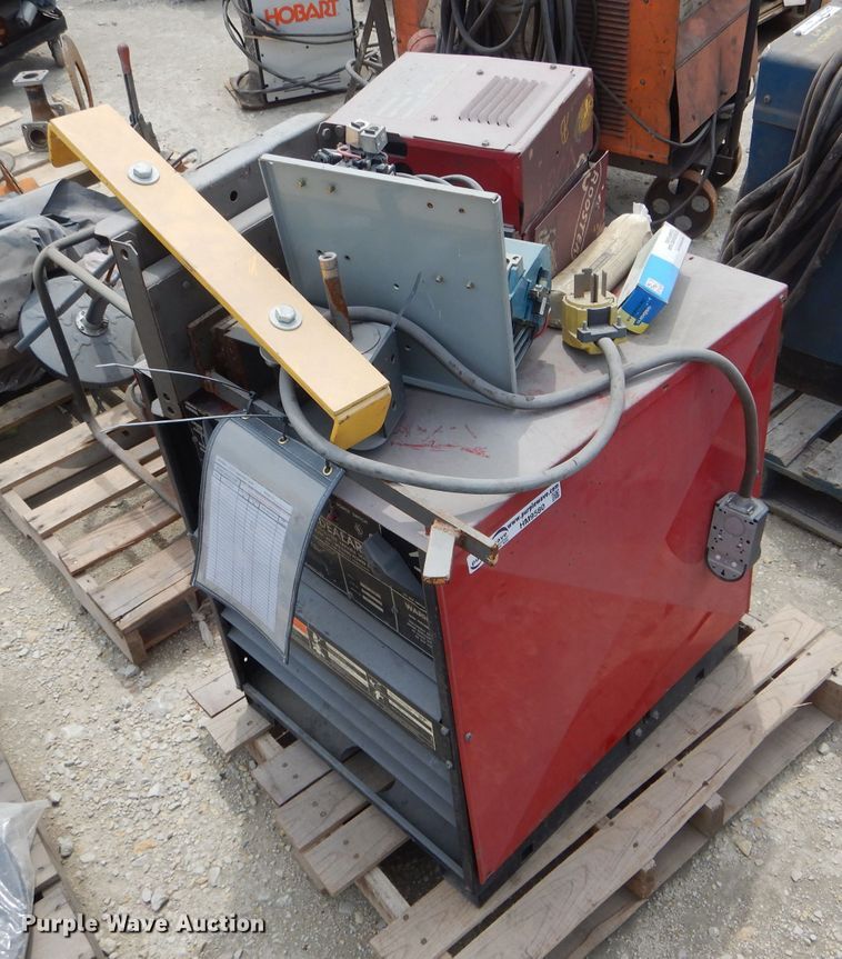 image for item HM9580 Lincoln Tig 250/250 welder
