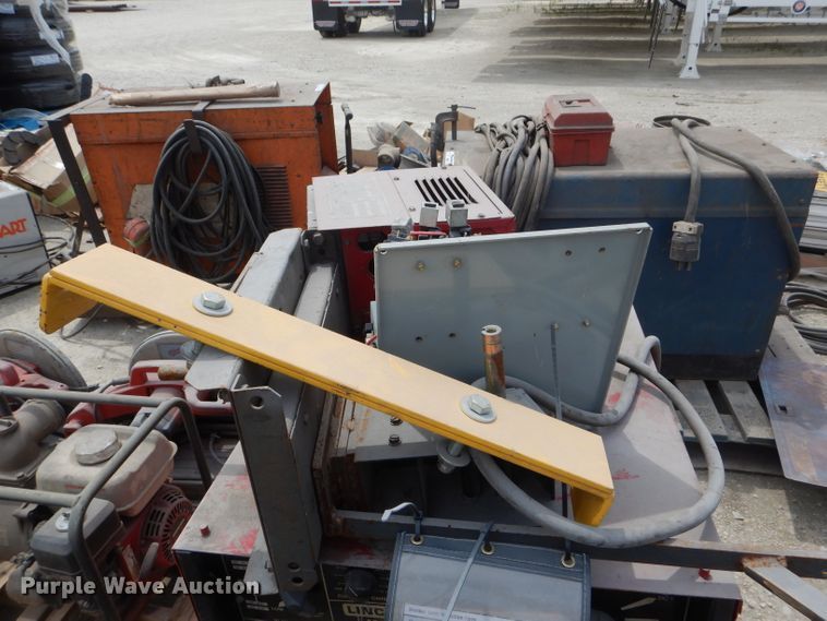 image for item HM9580 Lincoln Tig 250/250 welder