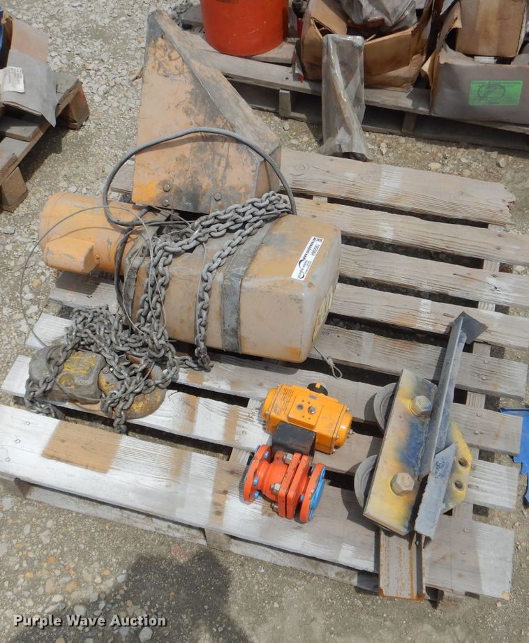 image for item HM9583 Yale KEL2-15LG71/252 hoist