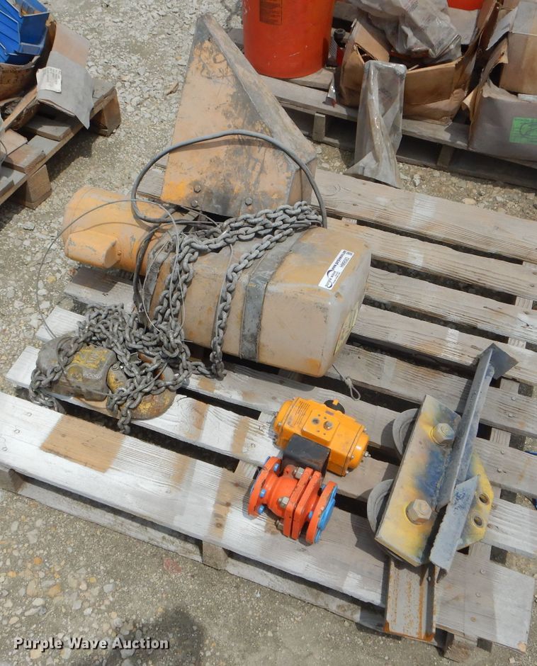 image for item HM9583 Yale KEL2-15LG71/252 hoist