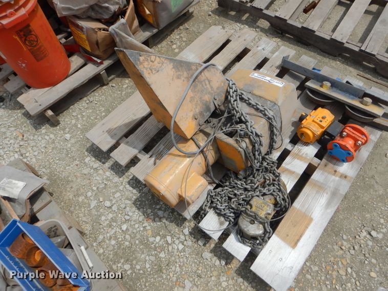 image for item HM9583 Yale KEL2-15LG71/252 hoist