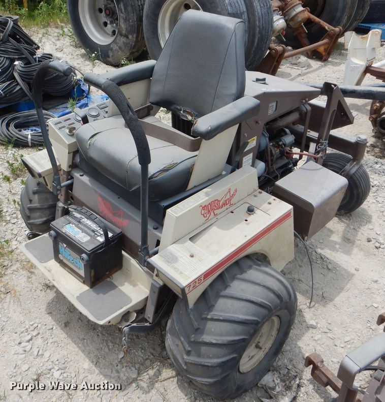 image for item HM9594 Grasshopper 725 ZTR lawn mower