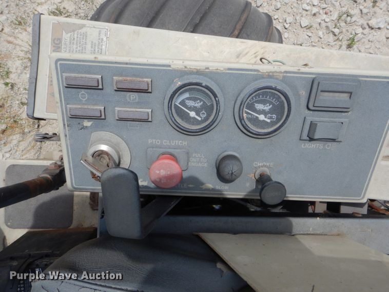 image for item HM9594 Grasshopper 725 ZTR lawn mower