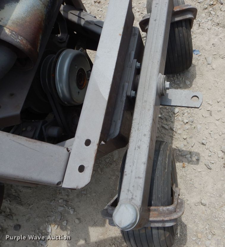 image for item HM9594 Grasshopper 725 ZTR lawn mower