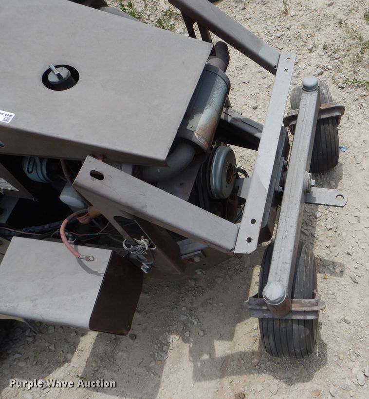 image for item HM9594 Grasshopper 725 ZTR lawn mower