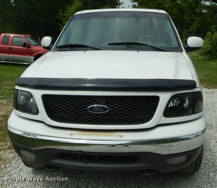 image for item HM9599 2003 Ford F150 Lariat  SuperCrew pickup truck