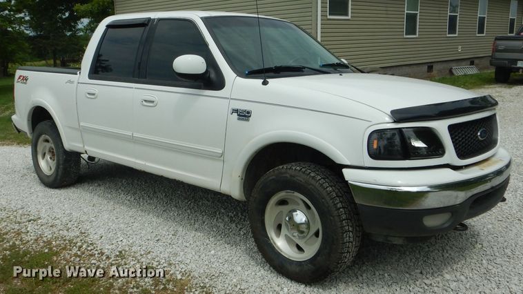 image for item HM9599 2003 Ford F150 Lariat  SuperCrew pickup truck