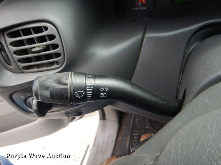 image for item HM9599 2003 Ford F150 Lariat  SuperCrew pickup truck