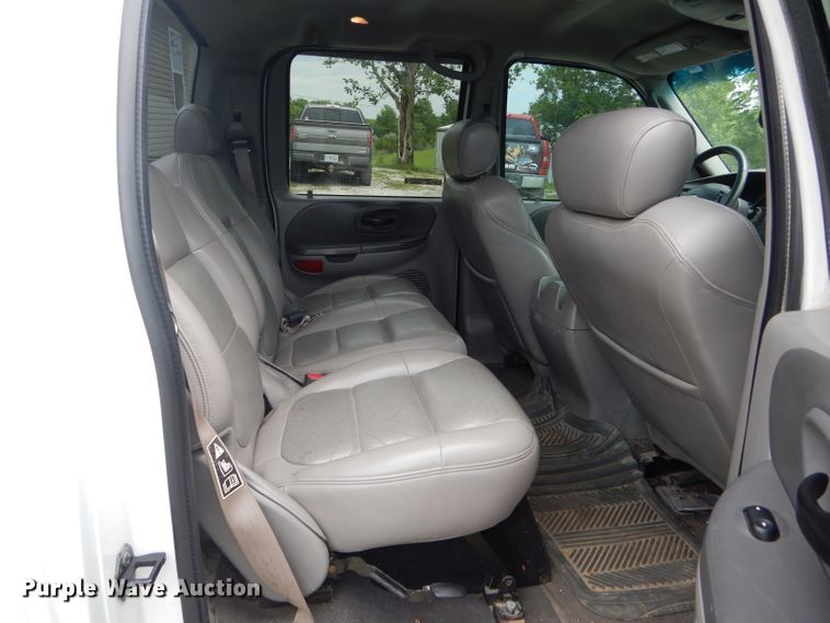 image for item HM9599 2003 Ford F150 Lariat  SuperCrew pickup truck