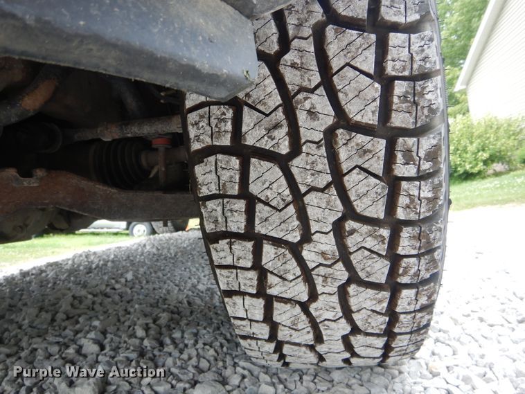 image for item HM9599 2003 Ford F150 Lariat  SuperCrew pickup truck