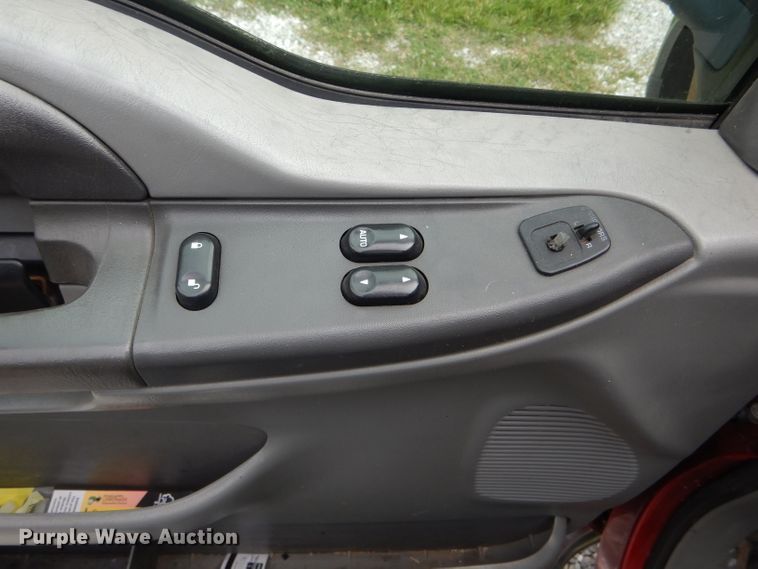 image for item HM9600 2003 Ford F350 Super Duty XLT  SuperCab pickup truck