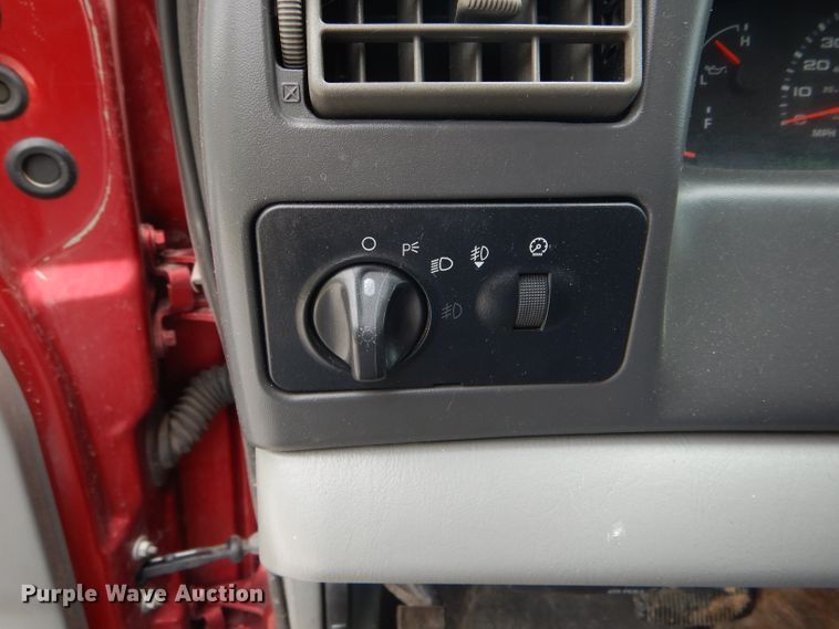 image for item HM9600 2003 Ford F350 Super Duty XLT  SuperCab pickup truck