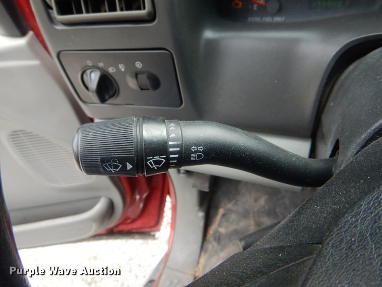 image for item HM9600 2003 Ford F350 Super Duty XLT  SuperCab pickup truck